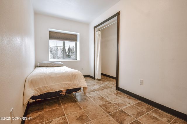 36142 Pine Street, Soldotna, AK 99669