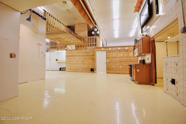 36142 Pine Street, Soldotna, AK 99669