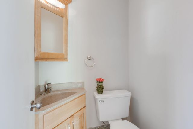 2281 Club House Avenue, Naperville, IL 60563