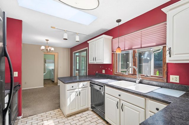 12920 Biscayne Avenue W, Rosemount, MN 55068