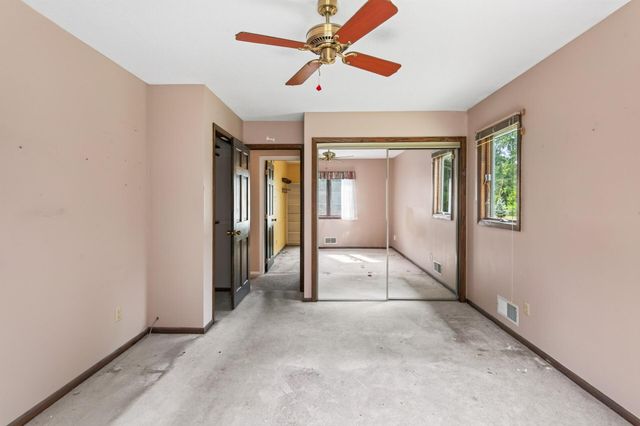 12920 Biscayne Avenue W, Rosemount, MN 55068