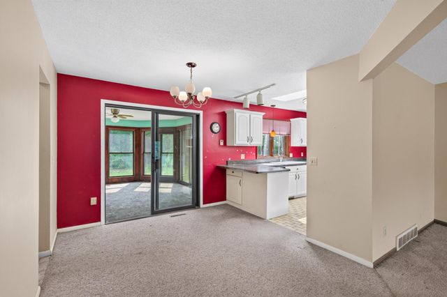 12920 Biscayne Avenue W, Rosemount, MN 55068