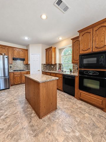 1805 Wylie Creek Drive, Desoto, TX 75115