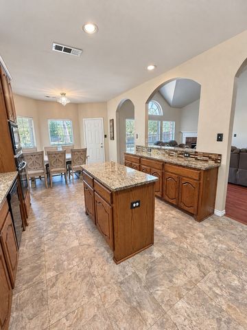 1805 Wylie Creek Drive, Desoto, TX 75115