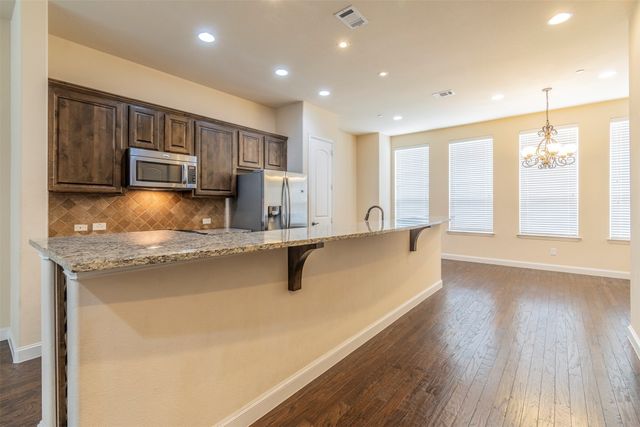 672 Arbol 21, Irving, TX 75039