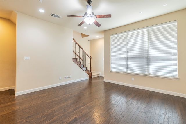 672 Arbol 21, Irving, TX 75039