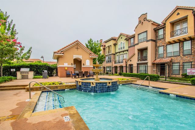 672 Arbol 21, Irving, TX 75039