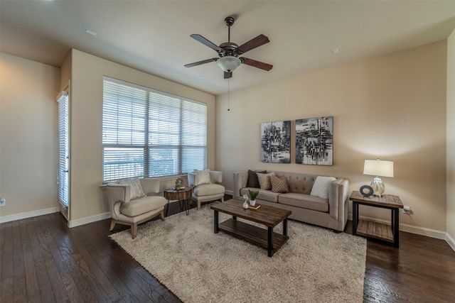 672 Arbol 21, Irving, TX 75039