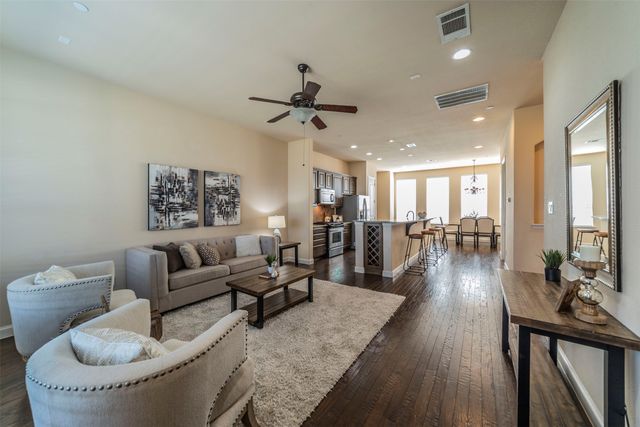 672 Arbol 21, Irving, TX 75039