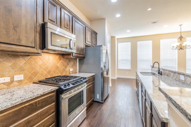 672 Arbol 21, Irving, TX 75039