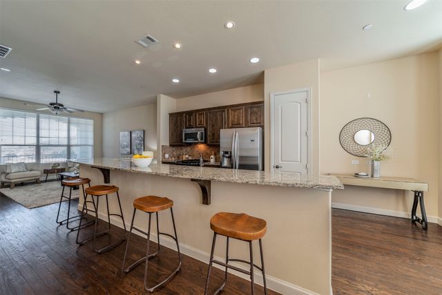 672 Arbol 21, Irving, TX 75039