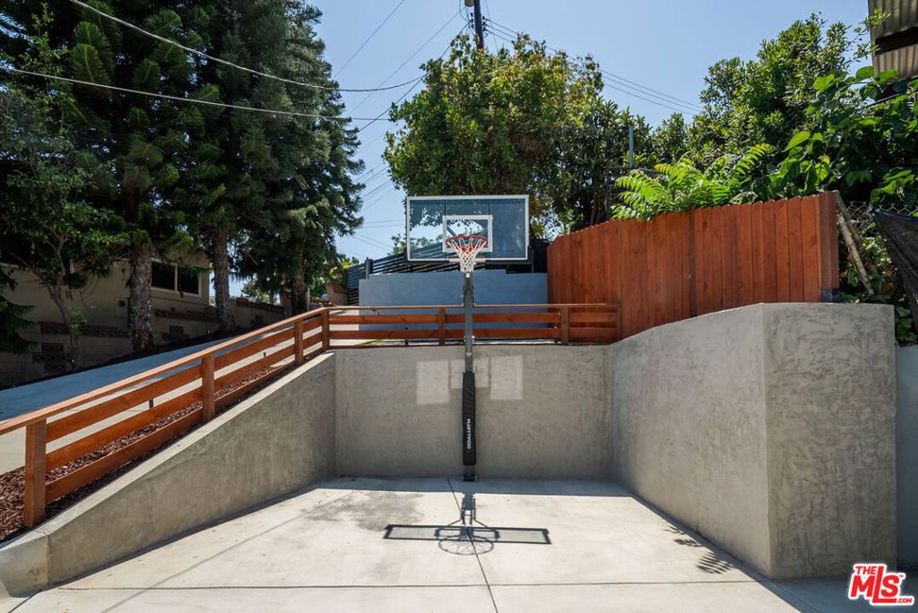 Image 35 of property listing at 2250 Kays Avenue, Rosemead, CA 91770