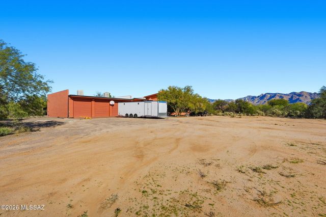 2855 W Lambert Lane, Tucson, AZ 85742