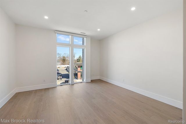 110 Austin Avenue 201, Royal Oak, MI 48067