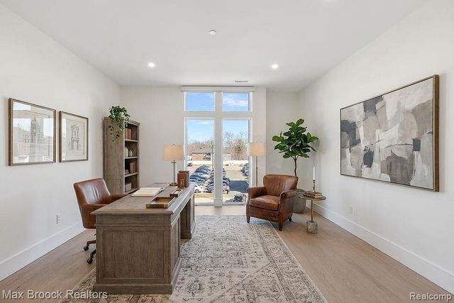 110 Austin Avenue 201, Royal Oak, MI 48067