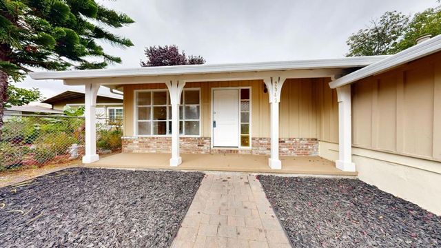2543 Hazelwood Way, East Palo Alto, CA 94303