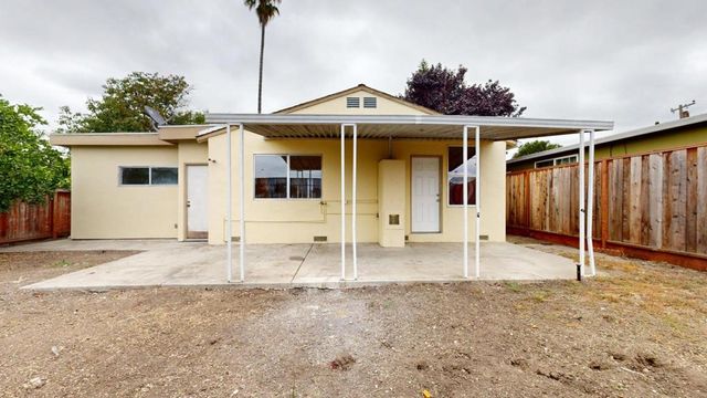 2543 Hazelwood Way, East Palo Alto, CA 94303