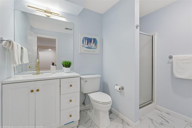 2381 Shoreham Highlands Street, Saint Joseph, MI 49085