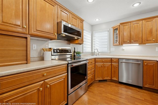 2381 Shoreham Highlands Street, Saint Joseph, MI 49085