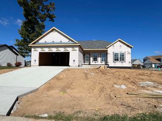 54675 Sacramento Meadows Drive, Osceola, IN 46561
