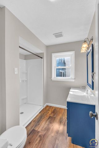 1912 SW Westwood DR, Topeka, KS 66604