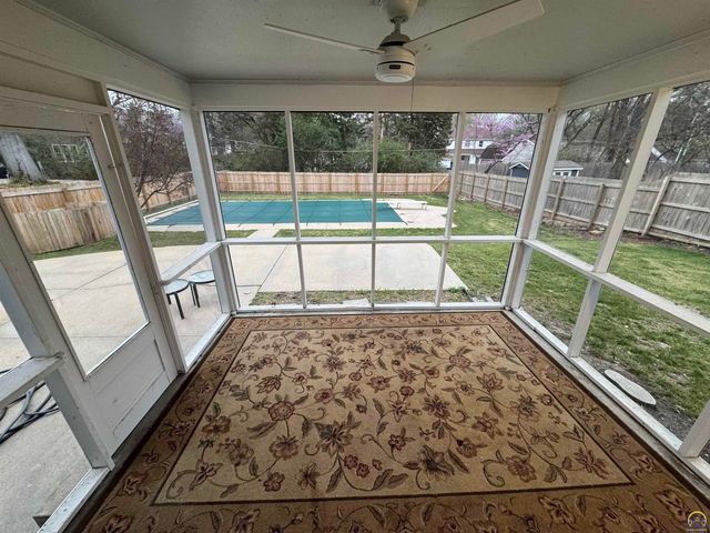 1912 SW Westwood DR, Topeka, KS 66604