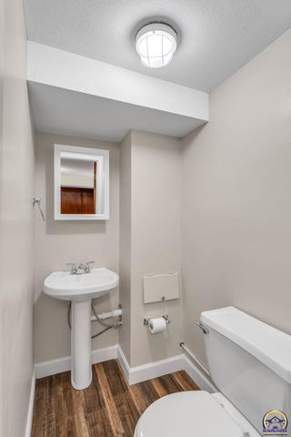 1912 SW Westwood DR, Topeka, KS 66604