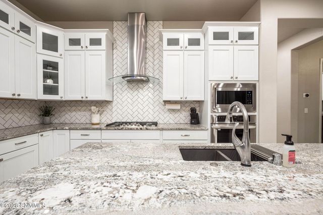 6132 Quicksilver Street, Las Cruces, NM 88012