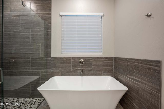 6132 Quicksilver Street, Las Cruces, NM 88012
