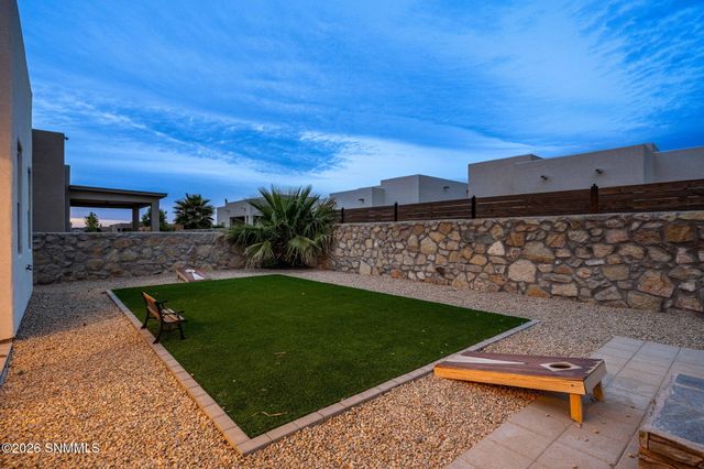 6132 Quicksilver Street, Las Cruces, NM 88012