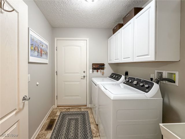 5398 Lake Forest Reserve Lane, Brunswick, OH 44212