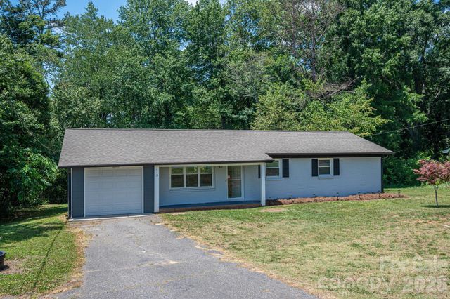 413 Bell Road, Kings Mountain, NC 28086