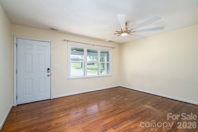413 Bell Road, Kings Mountain, NC 28086