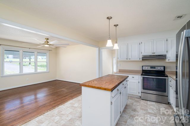 413 Bell Road, Kings Mountain, NC 28086