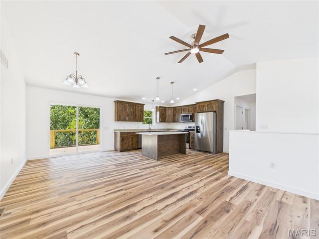 13222 Hillview Lane, Dixon, MO 65459