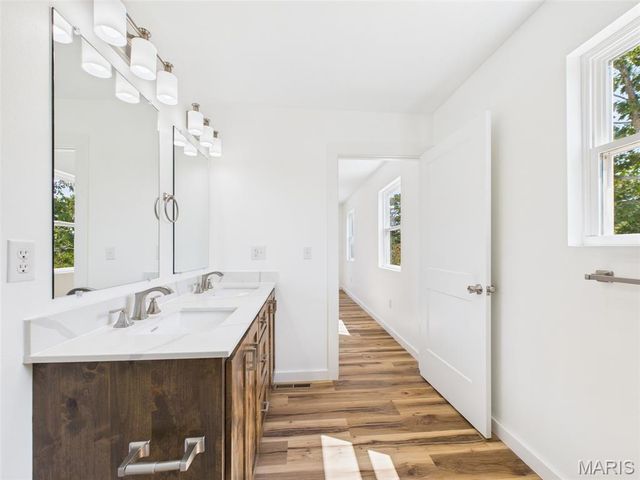 13222 Hillview Lane, Dixon, MO 65459