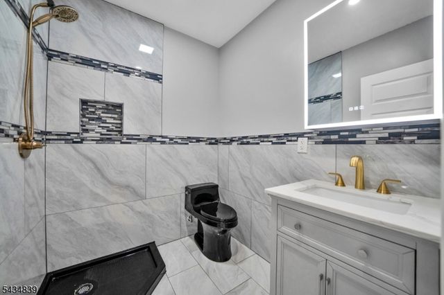 236 Park Ave, Berkeley Heights Twp., NJ 07922