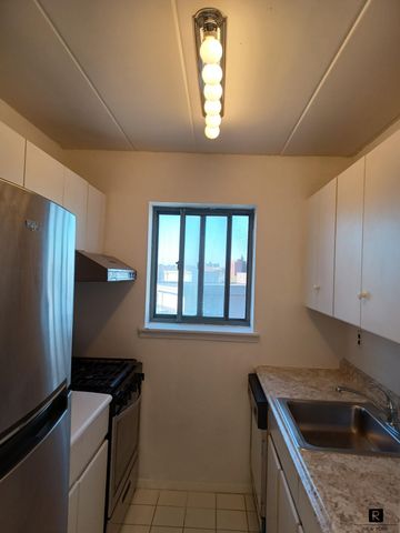 9712 63rd Dr Apt 7A, New York City, NY 11374