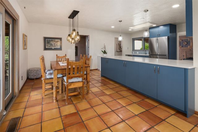 2028 Calle Lejano, Santa Fe, NM 87501