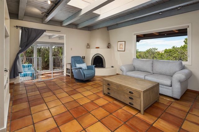 2028 Calle Lejano, Santa Fe, NM 87501