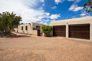 2028 Calle Lejano, Santa Fe, NM 87501
