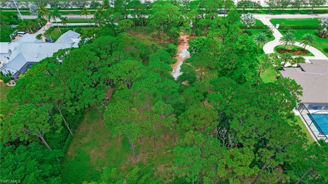 6640 Trail BLVD, Naples, FL 34108