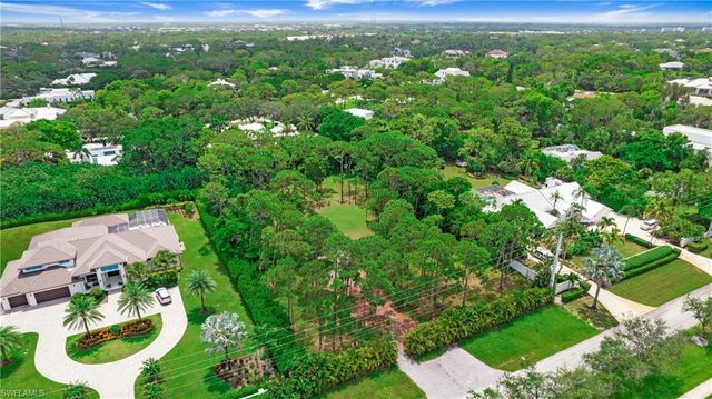 6640 Trail BLVD, Naples, FL 34108