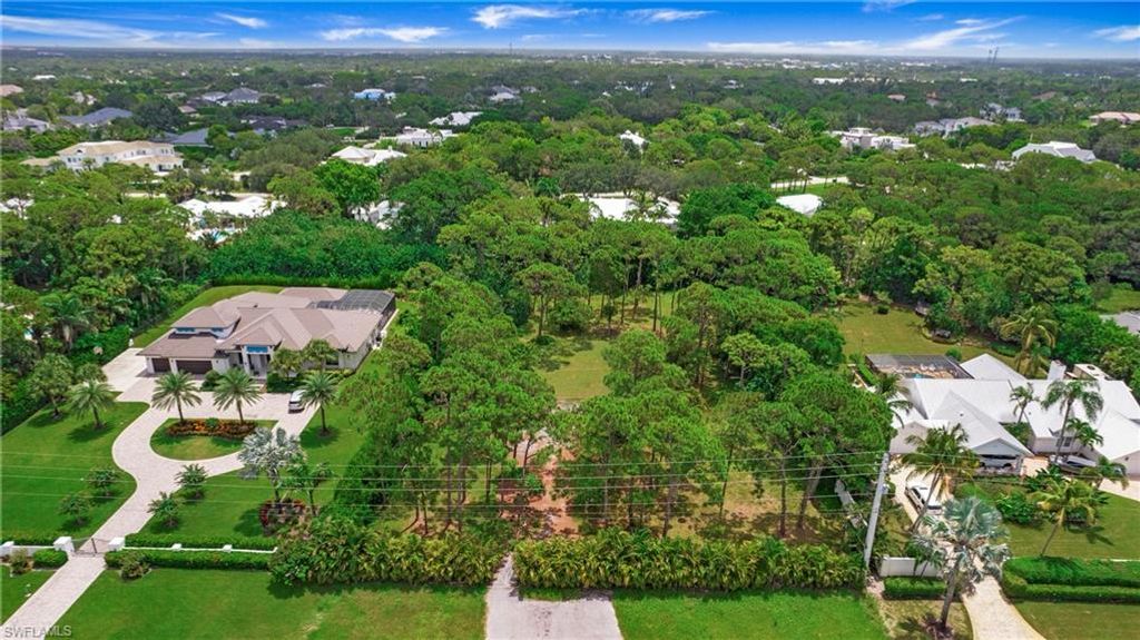 6640 Trail BLVD, Naples, FL 34108