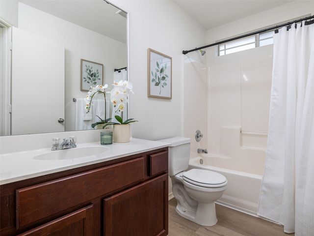 133 Lignite DR, Jarrell, TX 76537