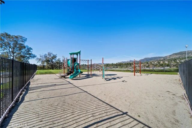 13691 Gavina Ave. 469, Sylmar, CA 91342