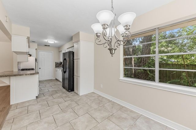 2615 Chimney Rock, Huntsville, TX 77320