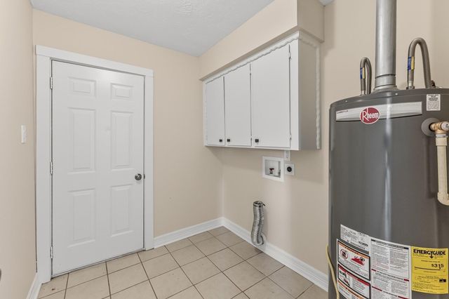 2615 Chimney Rock, Huntsville, TX 77320