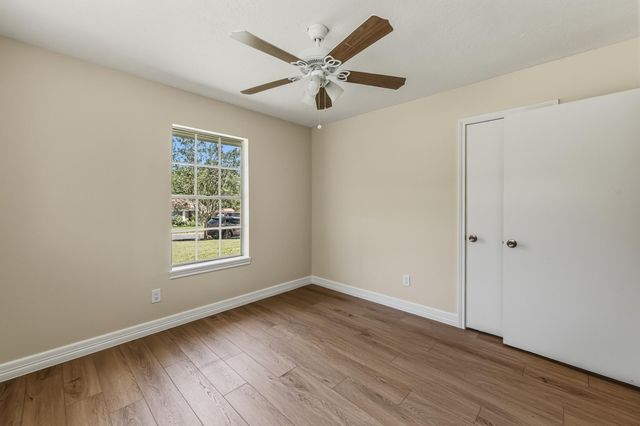2615 Chimney Rock, Huntsville, TX 77320