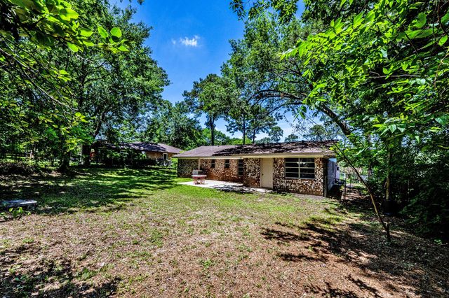 2615 Chimney Rock, Huntsville, TX 77320